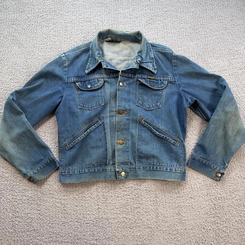 Vintage 70s Wrangler Denim Jacket Made In USA Faded Cropped Trucker Womens M